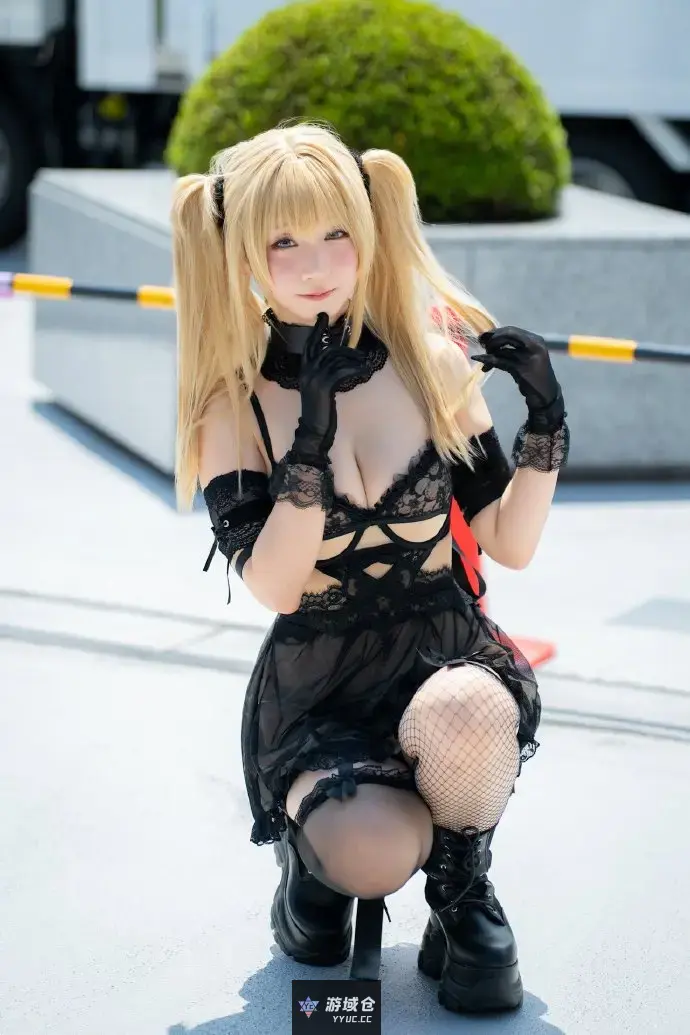 伊织萌 Grok 伴侣Ani Cosplay ​​​