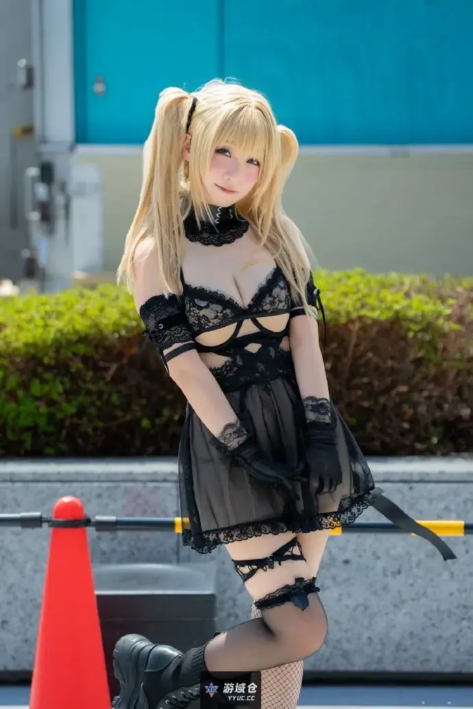 伊织萌 Grok 伴侣Ani Cosplay ​​​