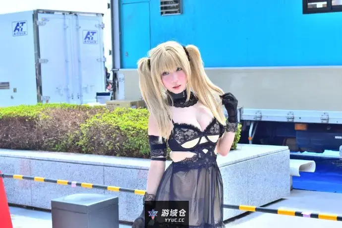 伊织萌 Grok 伴侣Ani Cosplay ​​​