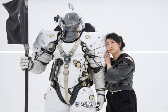 《羊蹄山》女主拜访小岛工作室！晒出全新美照
