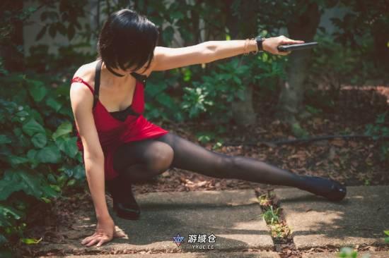 cos艾达王火了的48岁大姐姐 连家居服也超像王阿姨 cos艾达王火了的48岁大姐姐 连家居服也超像王阿姨